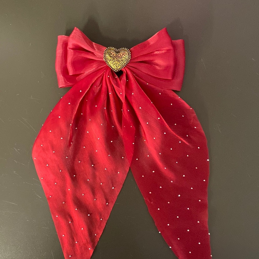 Corazón Bling Bow